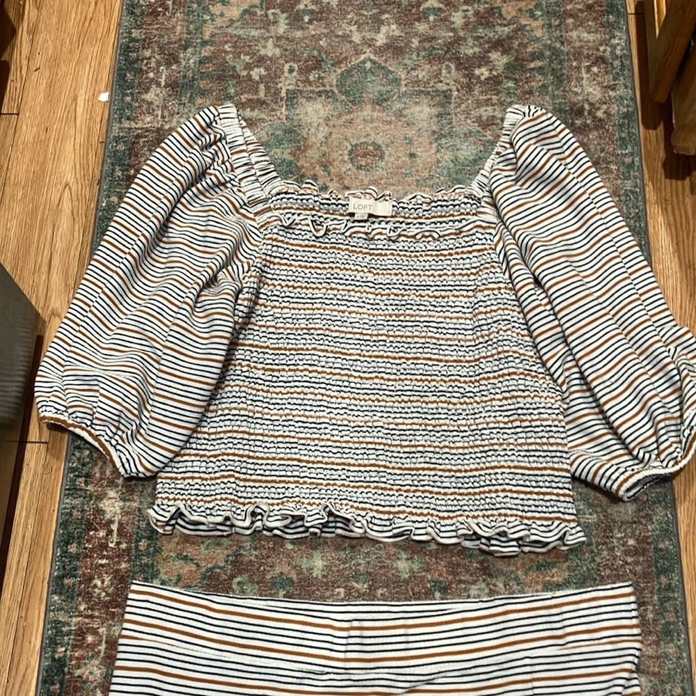 NWT LOFT Striped Puff Sleeve Ruched Top - and Matching skirt Black, White, Tan - Picture 3 of 7
